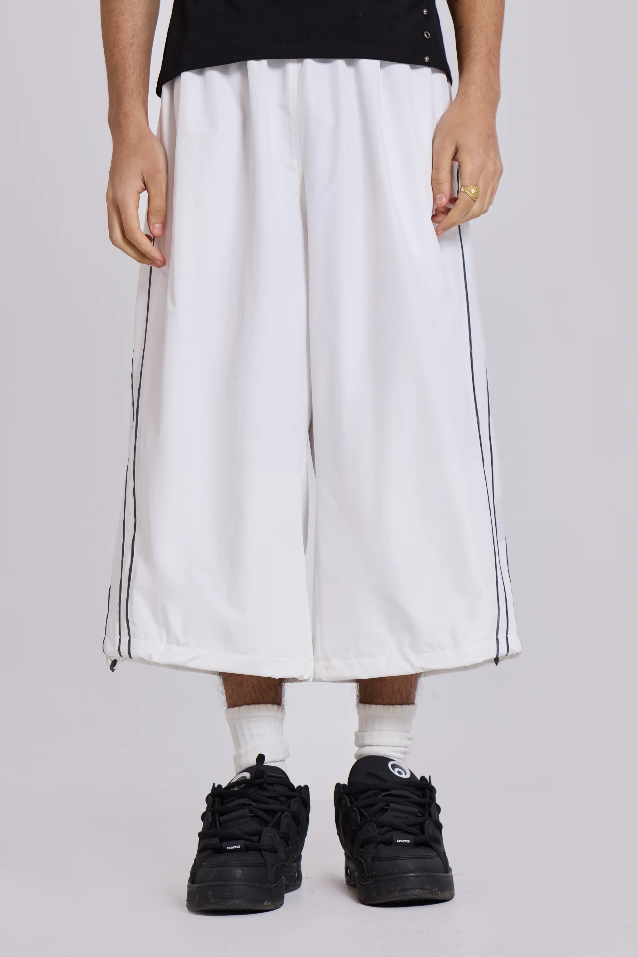 Arctic Vapor 3/4 Shorts - Image 3