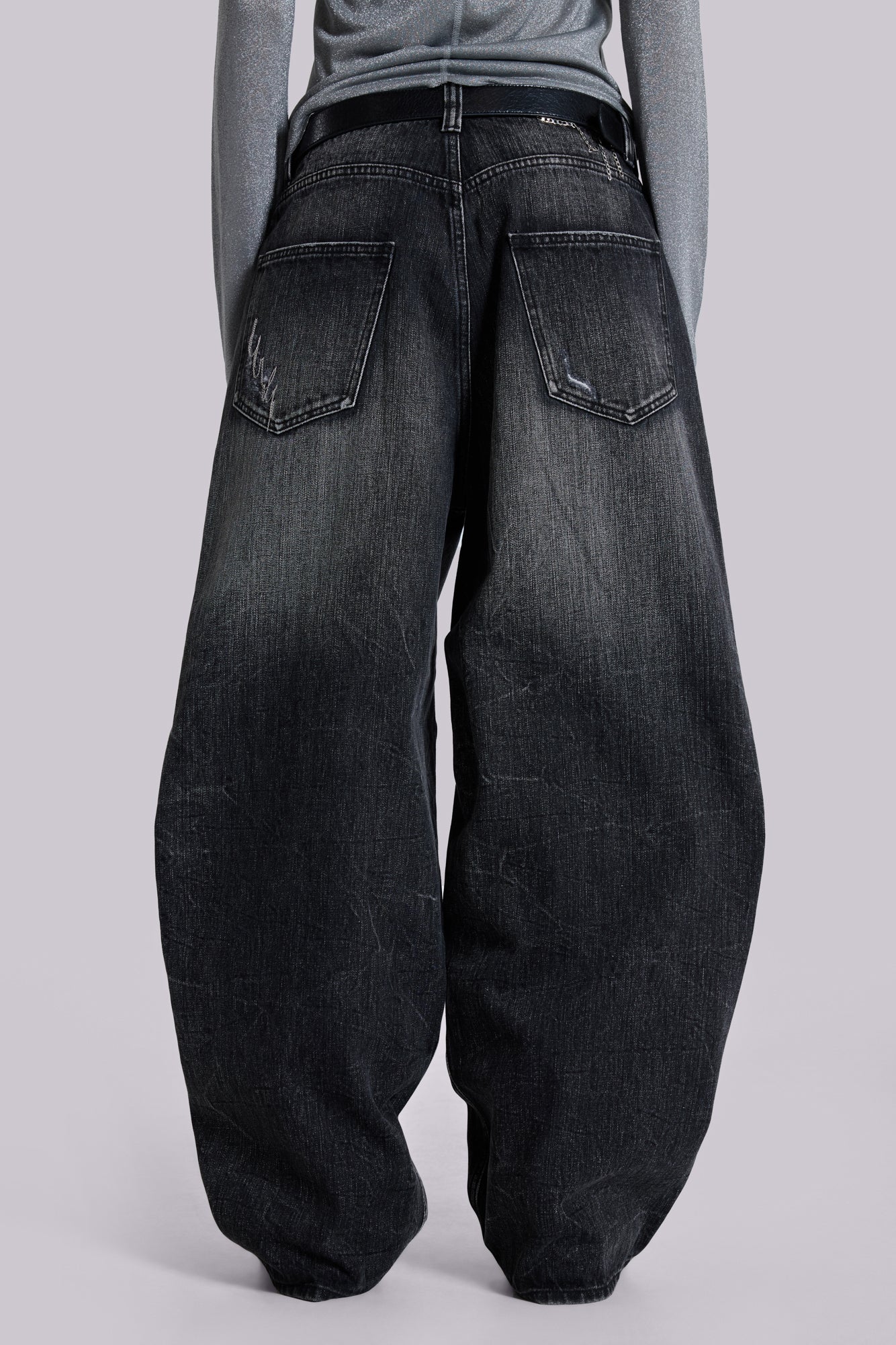 Chain Distressed XL Colossus Jeans - Image 5