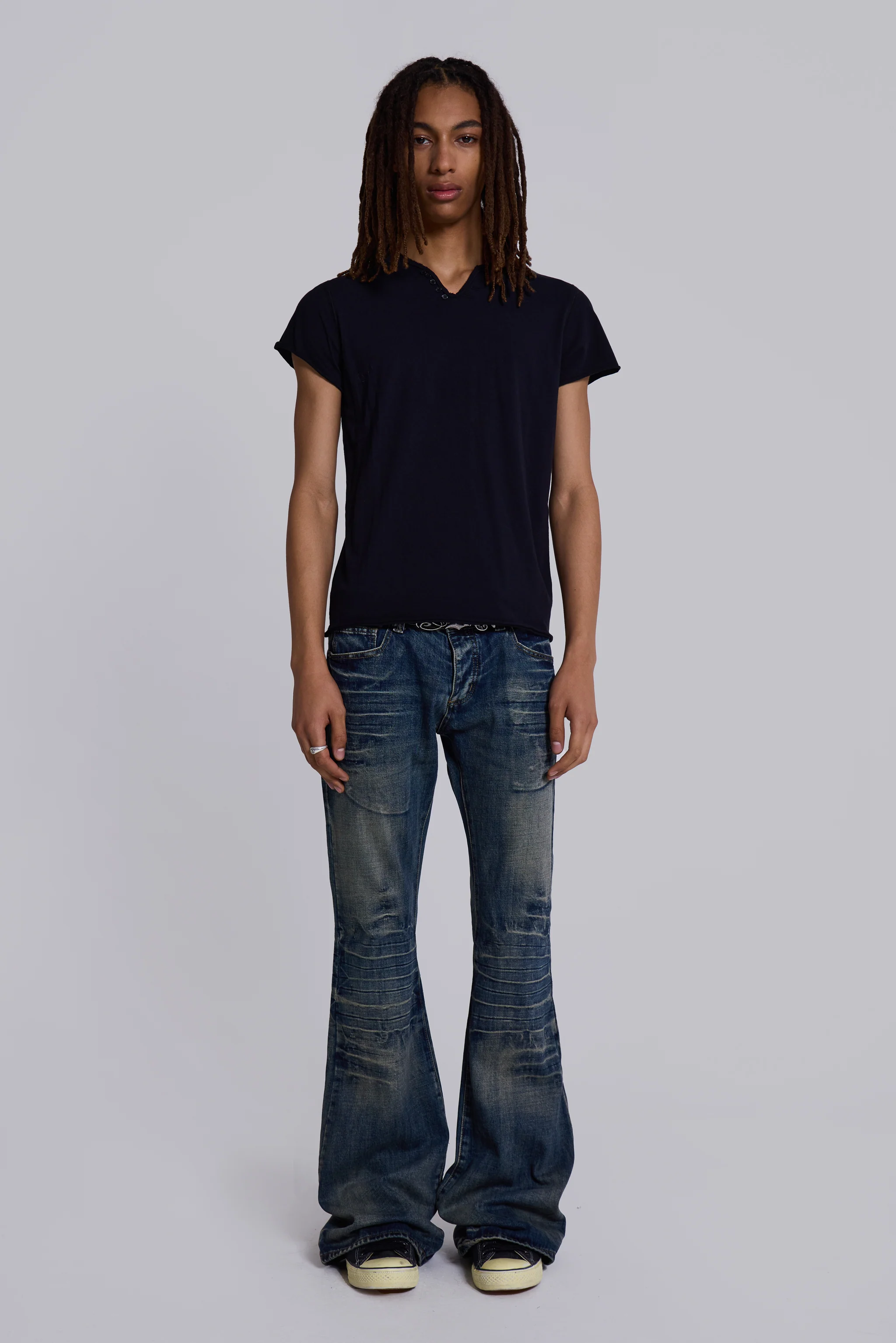 Kerri Henley T-Shirt in Black - Image 8