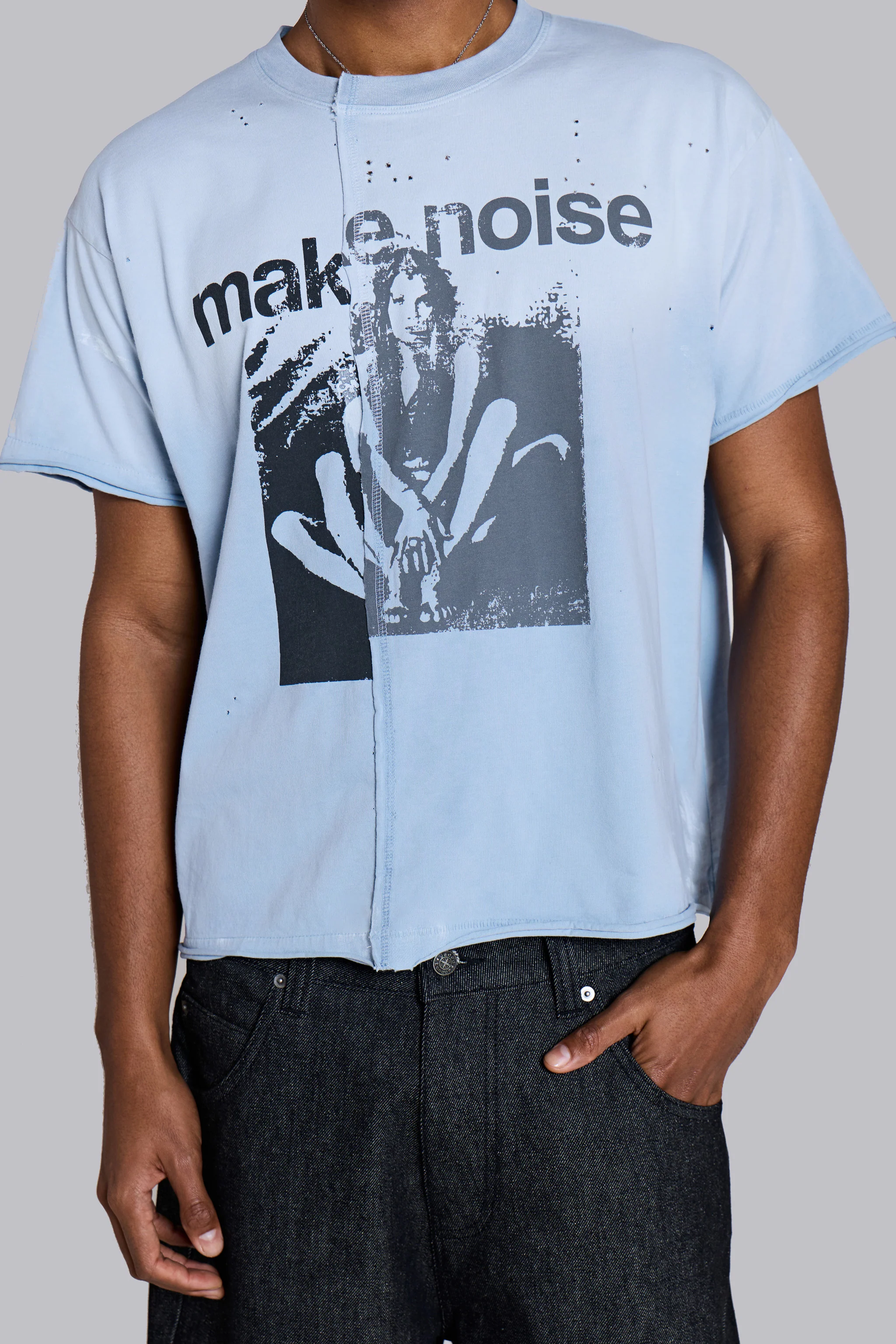 Make Noise Spliced Cropped T-Shirt - Image 4