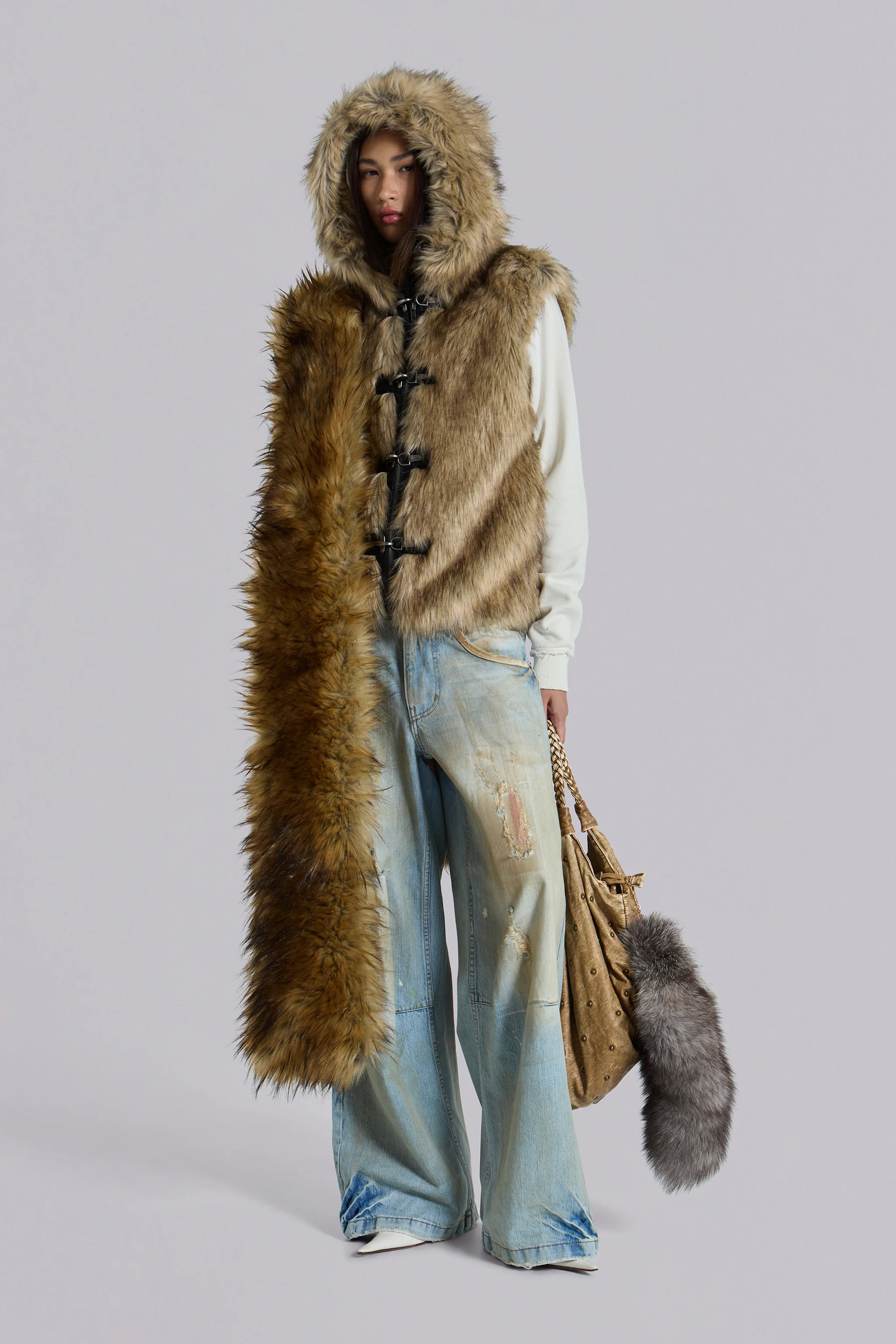 Mendoza Faux Fur Gilet - Image 12