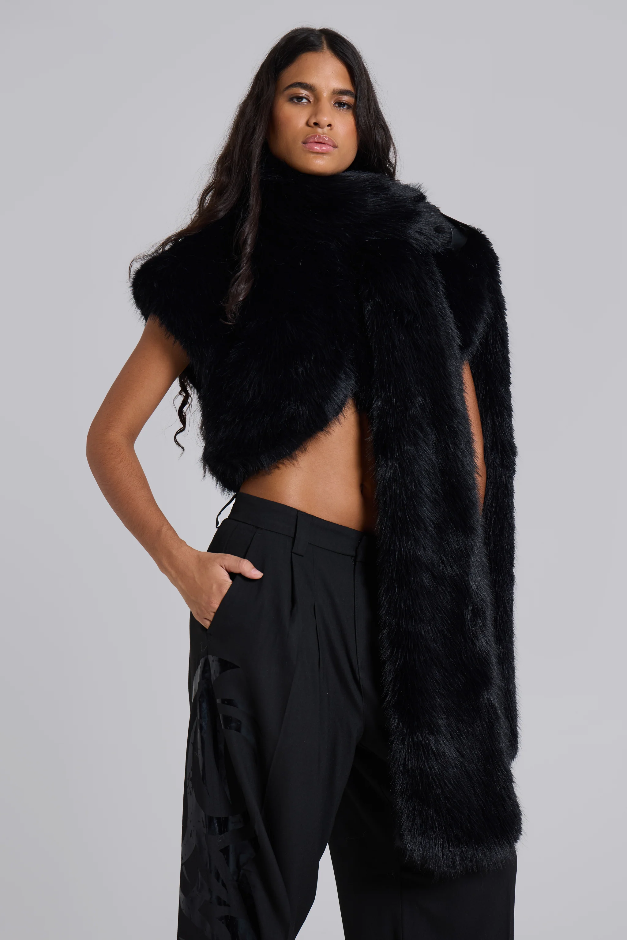 Saskia 2-in-1 Faux Fur Shrug in Black - Image 12