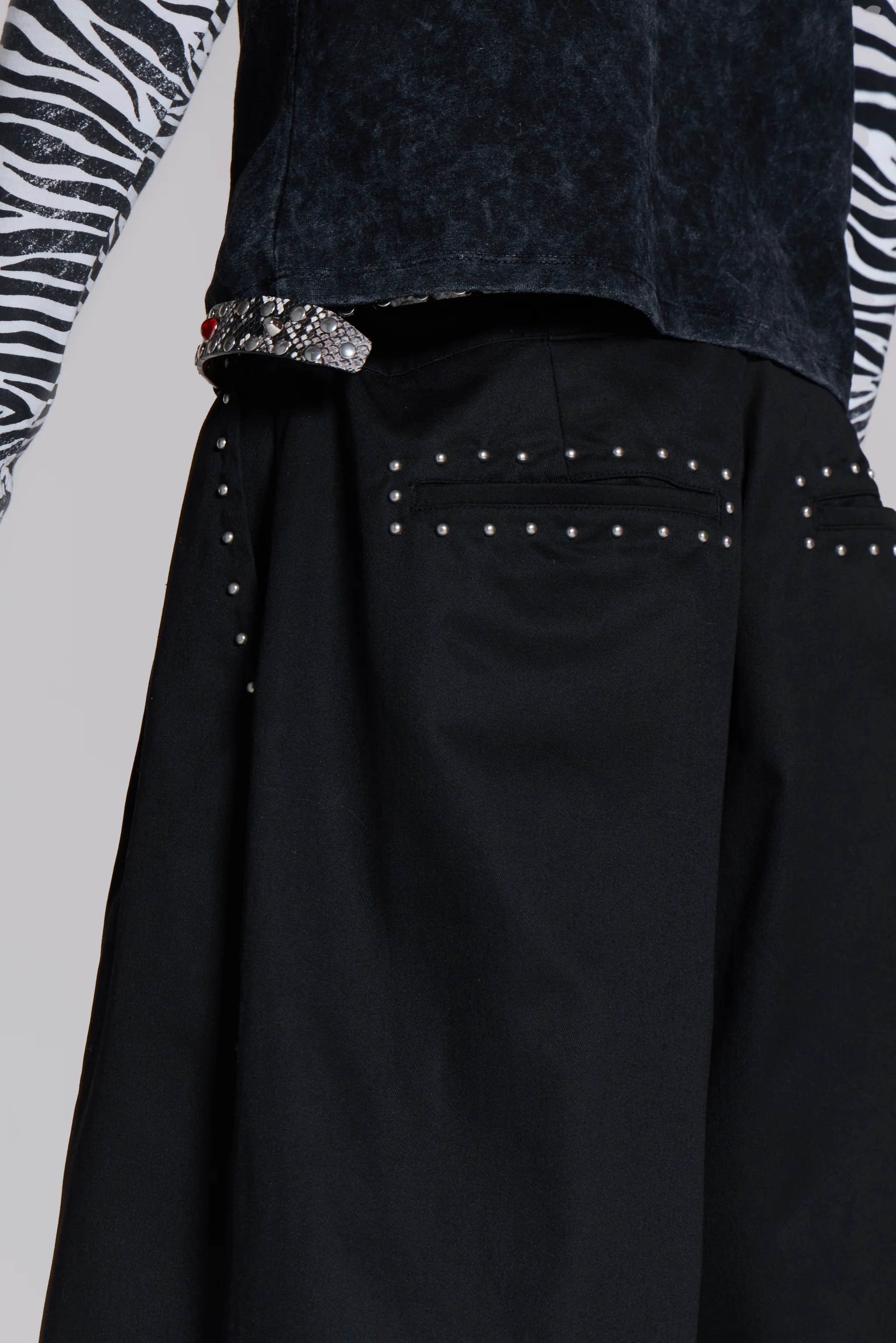 Studded Black XL Goliath Baggy Shorts - Image 8